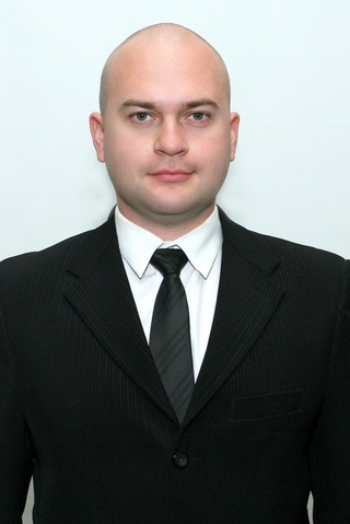 НОВІКОВ ВОЛОДИМИР, випускник 2012 року